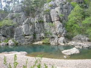 Novaculite bluffs in the Winding Stair area of the Eagle Rock Loop.